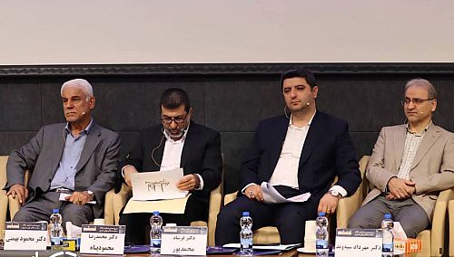  بهمنی: بانک‌ها نباید صندوق تأمین مالی دولت باشند 